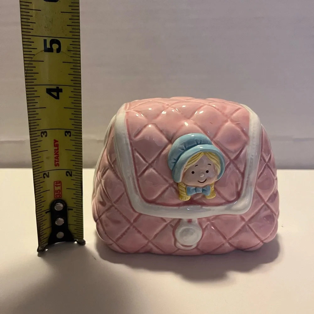 Pink Quilted Ceramic Vanity Set 
Valentine’s Day - Picture 7 of 14